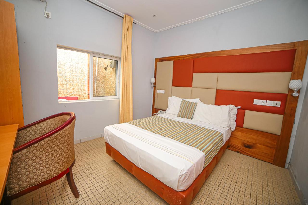Fini Hotel Bobende Limbé Extérieur photo