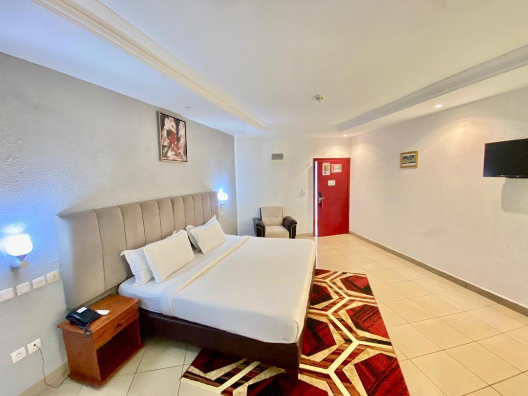 Fini Hotel Bobende Limbé Extérieur photo
