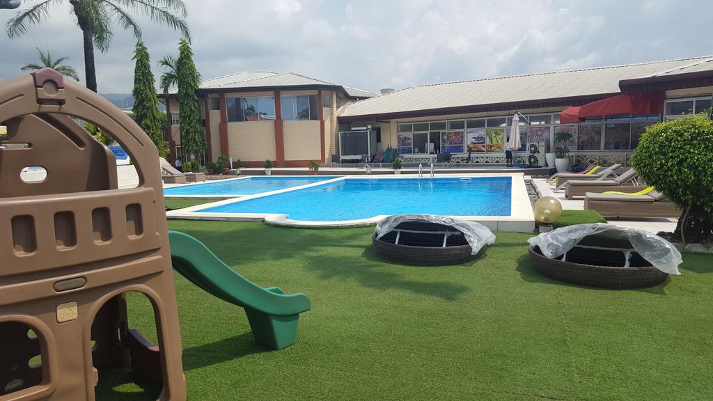 Fini Hotel Bobende Limbé Extérieur photo